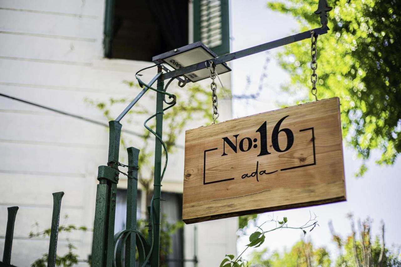 No16 Ada Hotel Adalar Bagian luar foto