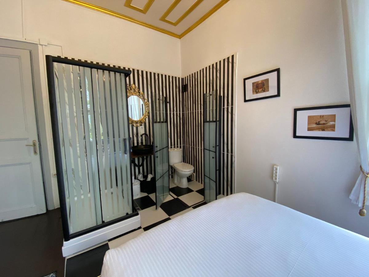 No16 Ada Hotel Adalar Bagian luar foto